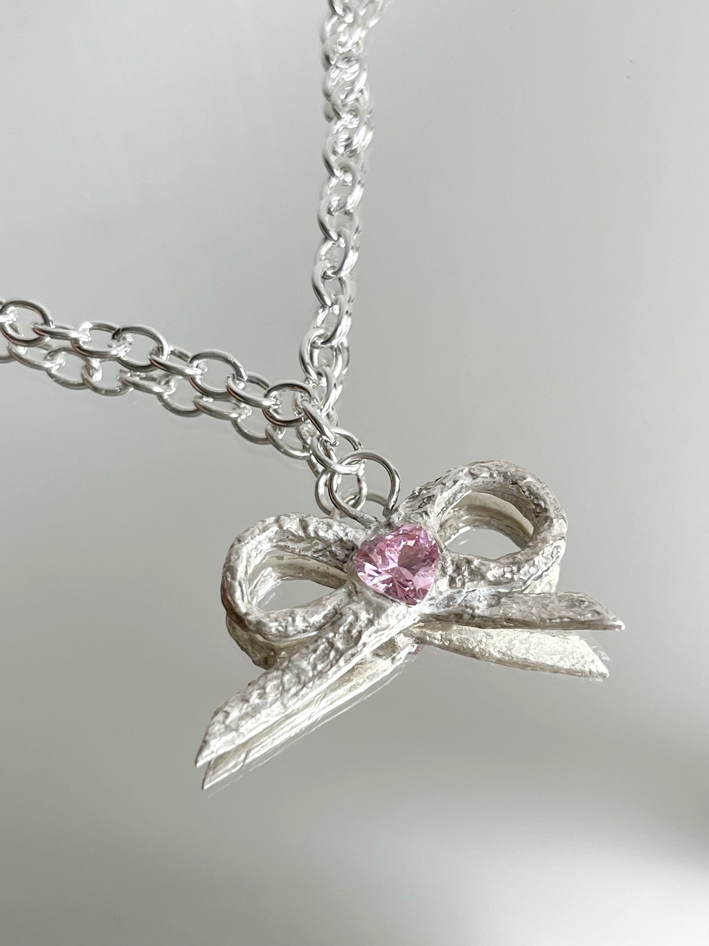 Bow Necklace