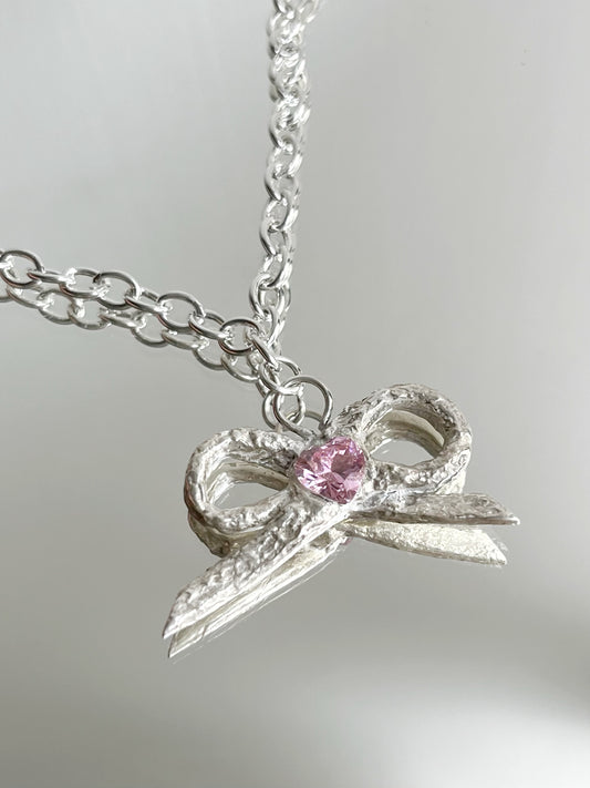 Bow Necklace